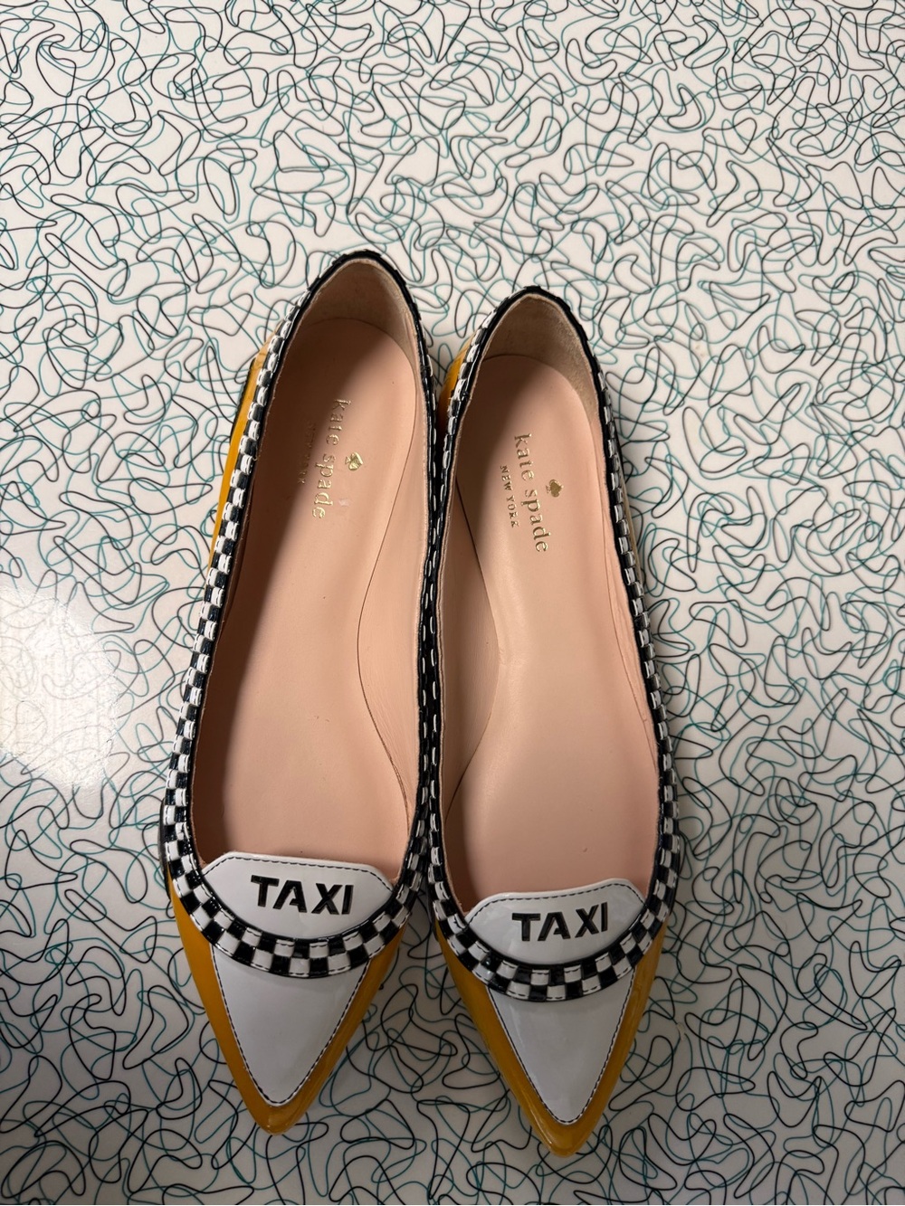kate spade Yellow, White & Black 'TAXI' Pointed Toe Flats - Picture 4 of 6
